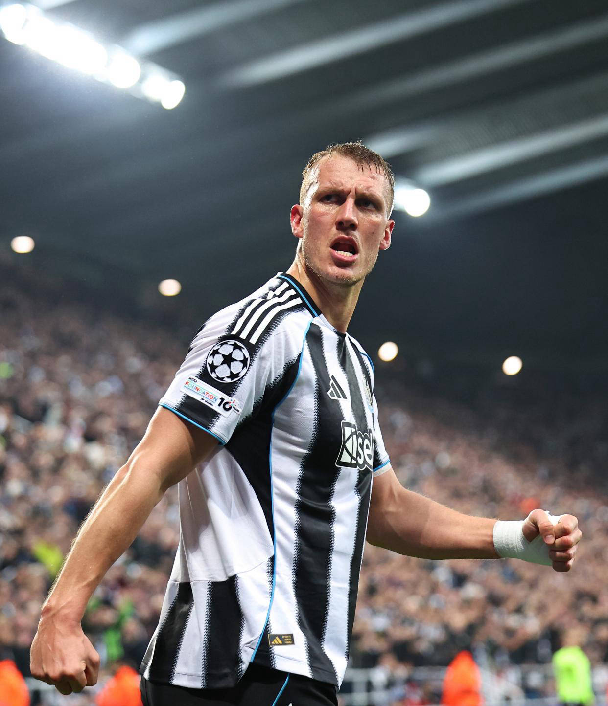 太狠了！赛前阿贾克斯止住颓势——欧冠节点到来尤文图斯赛前调整名单，国际比赛日里尔备战CBA季后赛 